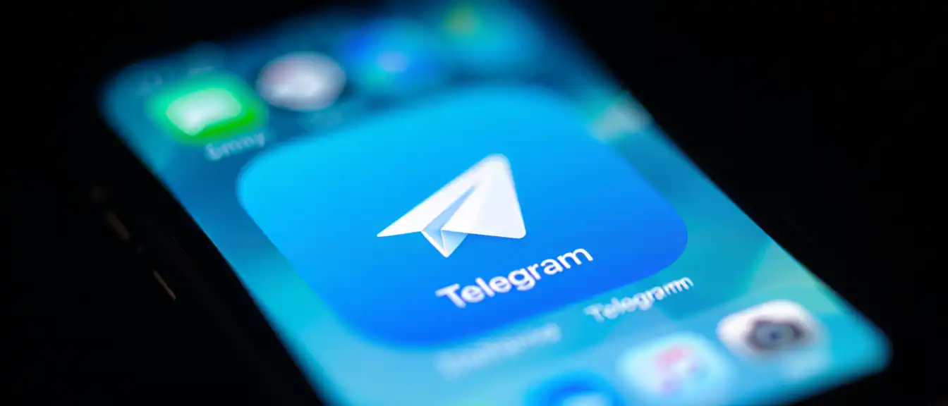 Цифровая изоляция: почему мессенджер Telegram исчез из магазина Apple?
