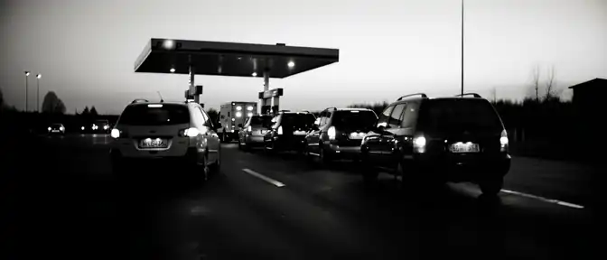 По номеру авто: в Псковской области вводится новый график заправки топливом