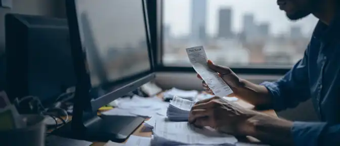 Инфляция против зарплаты: когда наемный работник может требовать пересмотра оклада