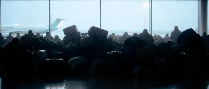Погодный коллапс в Турции: тысячи туристов застряли в аэропортах из-за шторма
