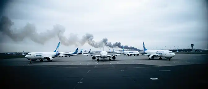 Небо под замком: аэропорты «Домодедово» и «Жуковский» ограничили движение самолетов