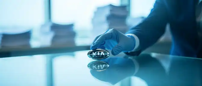 Защита интеллектуальной собственности: почему Kia обновляет свои логотипы в российских реестрах
